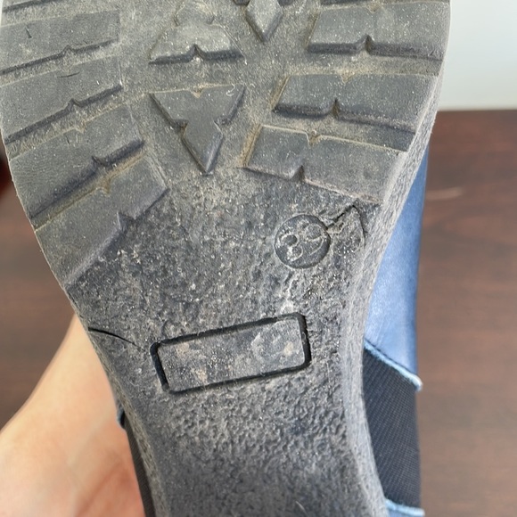 ROBEDER navy Chelsea booties with rubber soles US9/39 - Picture 7 of 9